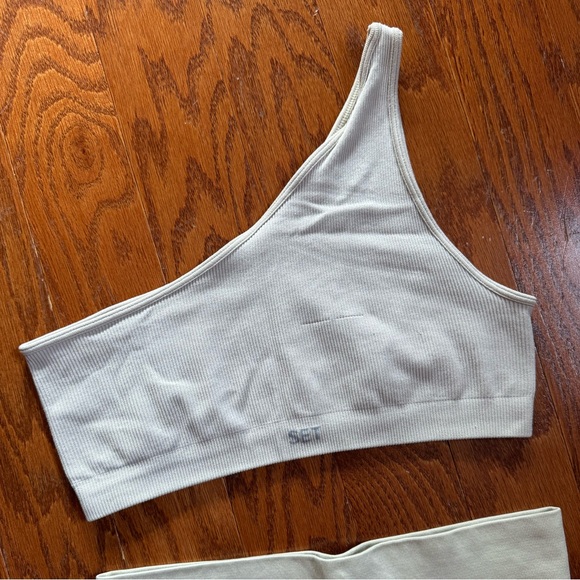 Set Active Sculptflex Set in Oat Milk size S - Picture 2 of 6